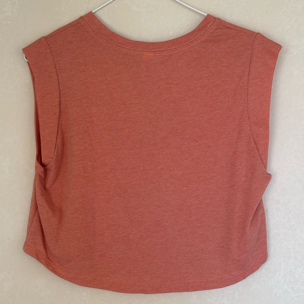 Graphic Tank, size small, pink - Picture 2 of 2